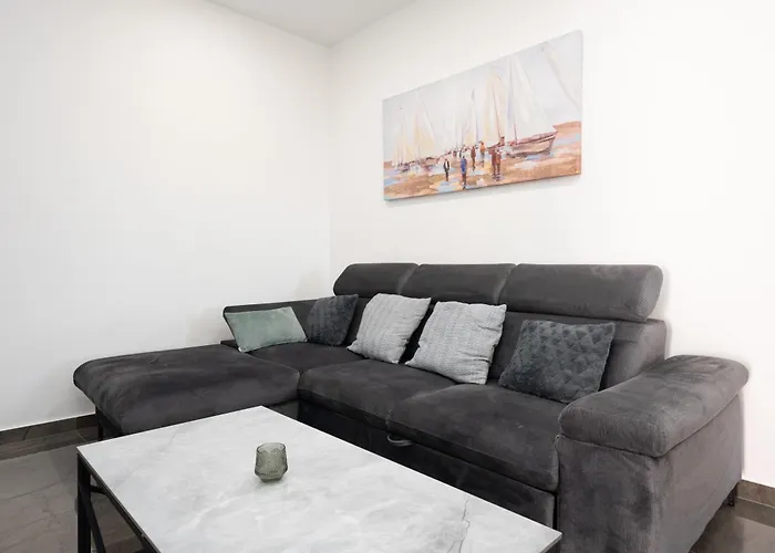 Apartment Mm