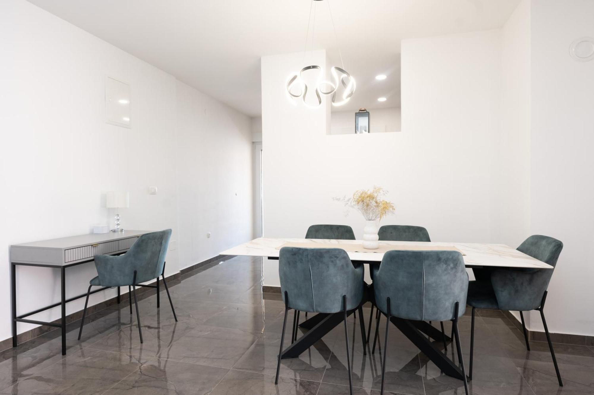Mm Apartment Sukosan